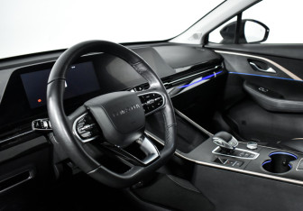 Подержанный автомобиль Omoda C5 2023 года (9 фото)