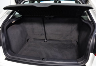 Подержанный автомобиль Audi A3 Hatchback 2008 года (21 фото)