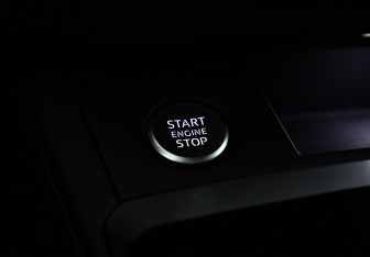 Подержанный автомобиль Audi Q5 2021 года (22 фото)