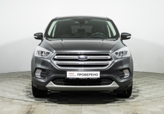 Подержанный автомобиль Ford Kuga 2018 года (2 фото)