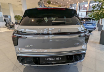 Новый Hongqi HS3 2025 (6 фото)