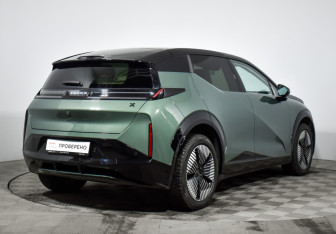 Подержанный автомобиль Zeekr X 2023 года (5 фото)