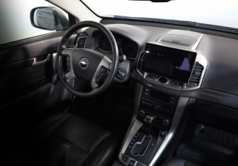 Подержанный автомобиль Chevrolet Captiva 2013 года (7 фото)