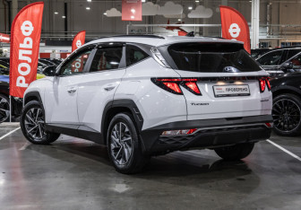 Подержанный автомобиль Hyundai Tucson 2022 года (11 фото)
