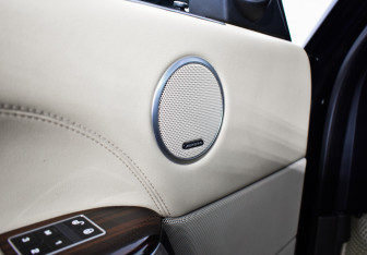 Подержанный автомобиль Land Rover Range Rover 2014 года (15 фото)