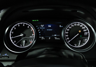 Подержанный автомобиль Toyota Camry Sedan 2018 года (12 фото)