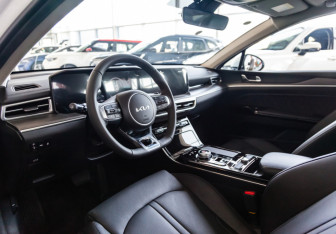 Новый Kia K5 2024 (12 фото)