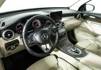 Подержанный автомобиль Mercedes-Benz GLC Coupe 2018 года (11 фото)