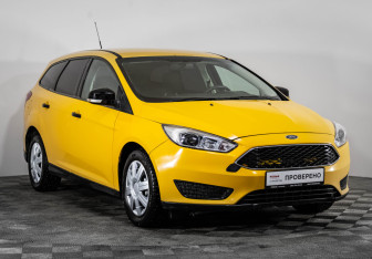 Подержанный автомобиль Ford Focus Wagon 2016 года (3 фото)