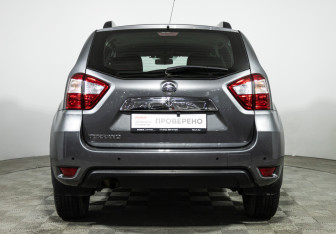 Подержанный автомобиль Nissan Terrano 2018 года (6 фото)