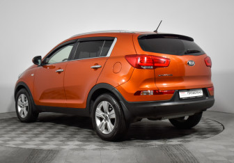 Подержанный автомобиль Kia Sportage 2014 года (7 фото)