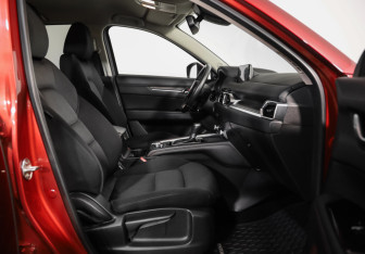 Подержанный автомобиль Mazda CX-5 2020 года (22 фото)
