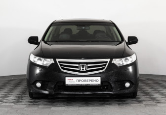 Подержанный автомобиль Honda Accord Sedan 2011 года (2 фото)