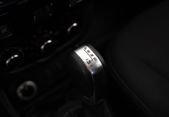 Подержанный автомобиль Renault Duster 2018 года (14 фото)