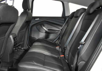 Подержанный автомобиль Ford Kuga 2018 года (13 фото)