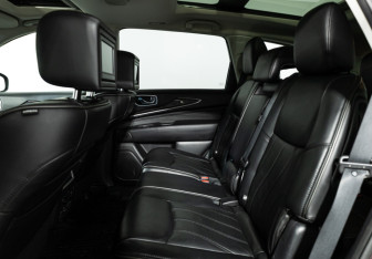 Подержанный автомобиль Infiniti QX60 2014 года (10 фото)