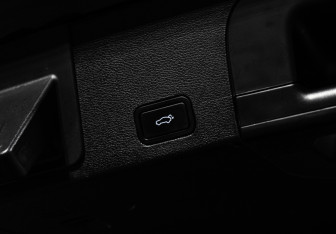 Подержанный автомобиль Geely Tugella 2021 года (23 фото)