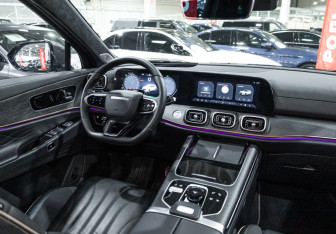 Подержанный автомобиль Jaecoo J8 2024 года (14 фото)