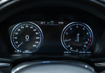 Подержанный автомобиль Volvo XC60 2018 года (11 фото)