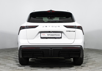 Подержанный автомобиль Jetour Dashing 2023 года (6 фото)