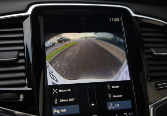 Подержанный автомобиль Volvo XC90 2019 года (18 фото)