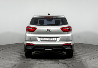 Подержанный автомобиль Hyundai Creta 2017 года (6 фото)