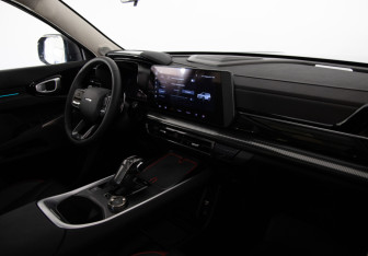 Подержанный автомобиль Haval H3 2024 года (15 фото)
