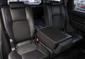 Подержанный автомобиль Land Rover Discovery Sport 2017 года (28 фото)