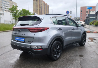 Подержанный автомобиль Kia Sportage 2021 года (4 фото)