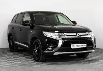 Подержанный автомобиль Mitsubishi Outlander 2017 года (3 фото)