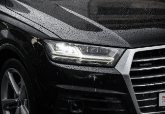 Подержанный автомобиль Audi Q7 2018 года (11 фото)