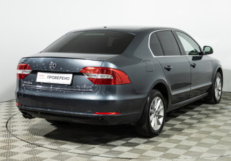 Подержанный автомобиль Skoda Superb Liftback 2014 года (5 фото)