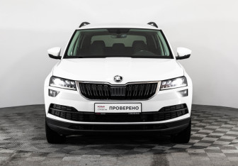 Подержанный автомобиль Skoda Karoq 2021 года (2 фото)