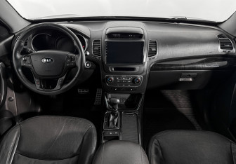 Подержанный автомобиль Kia Sorento 2014 года (15 фото)