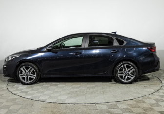 Подержанный автомобиль Kia Cerato Sedan 2020 года (8 фото)