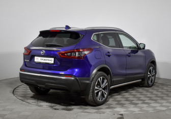 Подержанный автомобиль Nissan Qashqai 2020 года (5 фото)