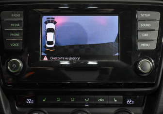 Подержанный автомобиль Skoda Octavia Liftback 2014 года (17 фото)