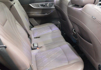 Подержанный автомобиль Chery Tiggo 8 Pro e+ 2023 года (13 фото)