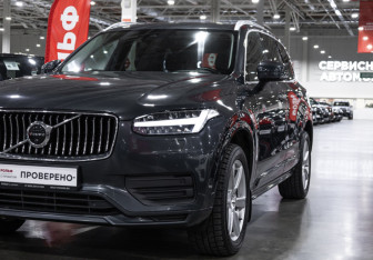 Подержанный автомобиль Volvo XC90 2021 года (4 фото)