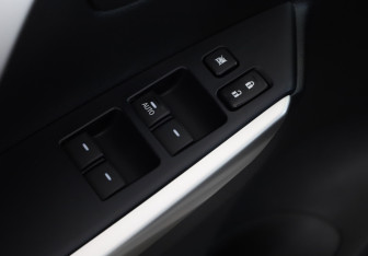 Подержанный автомобиль Mitsubishi Pajero Sport 2018 года (13 фото)