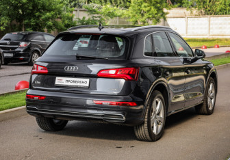 Подержанный автомобиль Audi Q5 2019 года (6 фото)