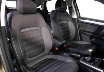 Подержанный автомобиль Renault Arkana 2021 года (20 фото)