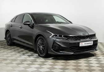 Подержанный автомобиль Kia K5 2021 года (3 фото)