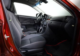 Подержанный автомобиль Mazda 3 Sedan 2008 года (21 фото)