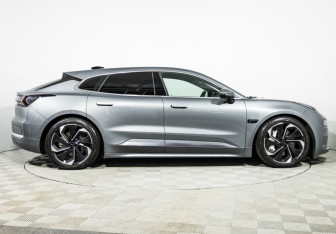 Подержанный автомобиль Zeekr 001 2023 года (4 фото)