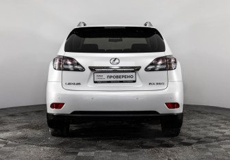 Подержанный автомобиль Lexus RX 2011 года (8 фото)