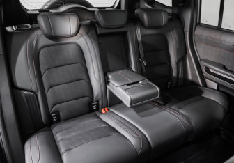 Подержанный автомобиль Jetour T2 2024 года (28 фото)