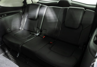 Подержанный автомобиль Infiniti QX80 2018 года (27 фото)