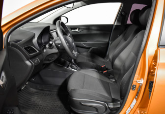 Подержанный автомобиль Hyundai Solaris Sedan 2017 года (10 фото)