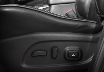 Подержанный автомобиль Infiniti JX 2013 года (21 фото)